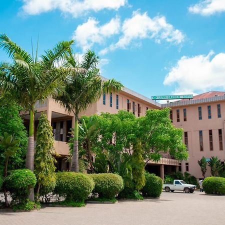 ארושה Lush Garden Hotel מראה חיצוני תמונה
