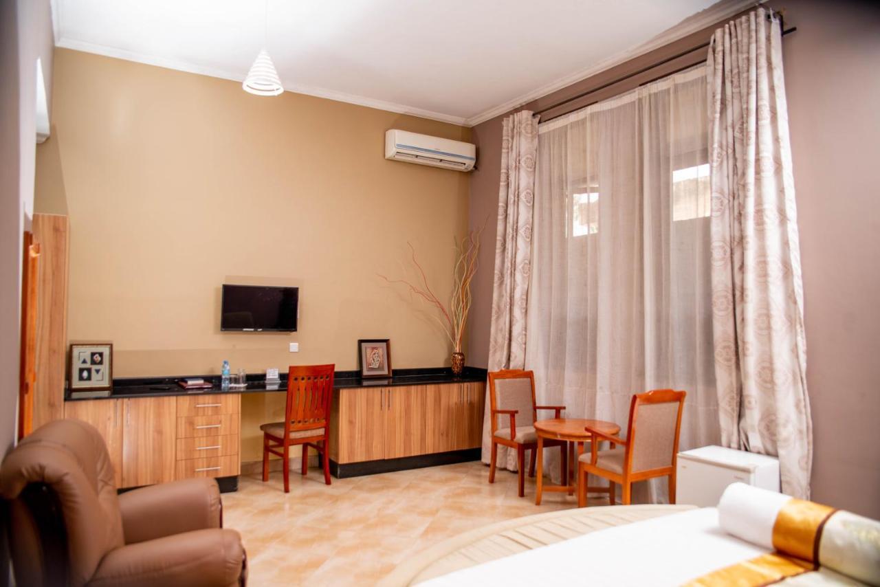 ארושה Lush Garden Hotel מראה חיצוני תמונה