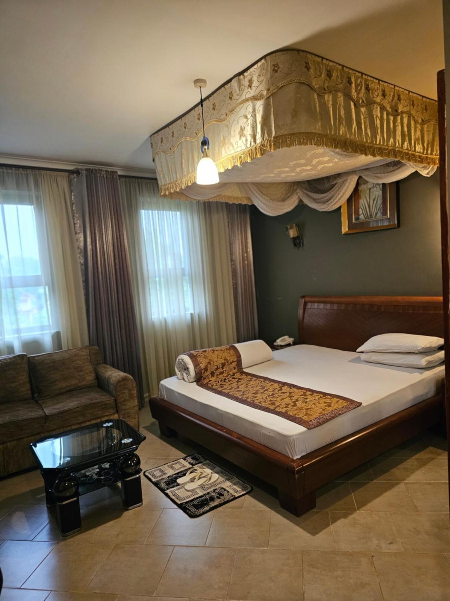 ארושה Lush Garden Hotel מראה חיצוני תמונה