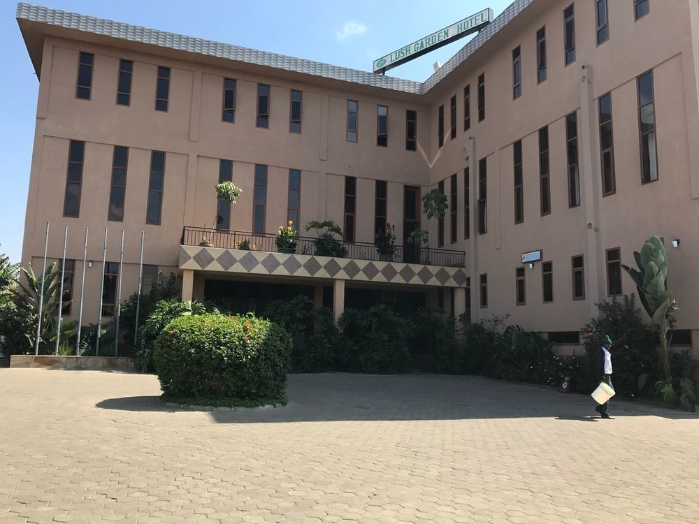 ארושה Lush Garden Hotel מראה חיצוני תמונה