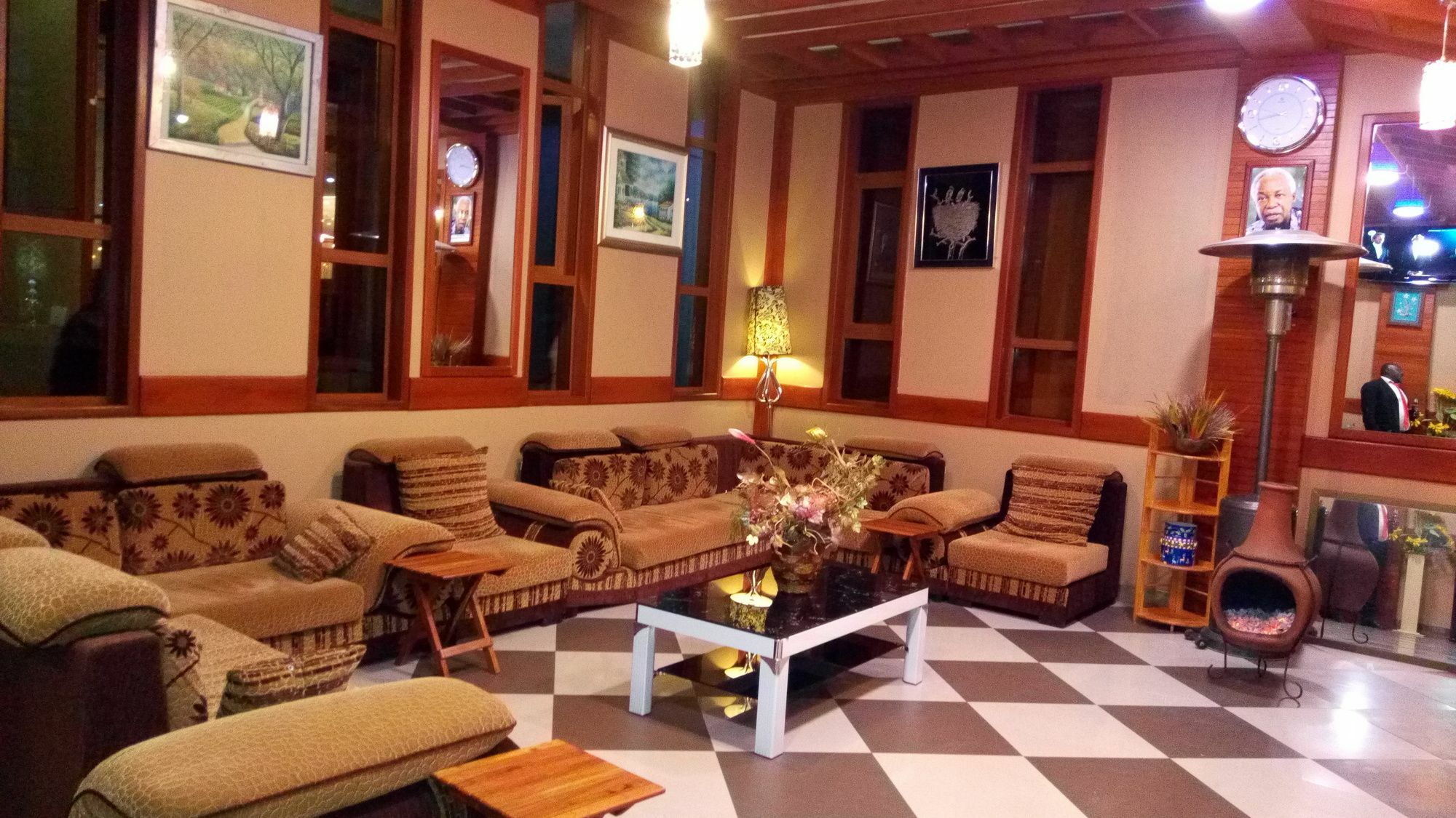ארושה Lush Garden Hotel מראה חיצוני תמונה